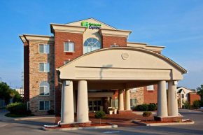 Отель Holiday Inn Express Hotel & Suites Lexington-Downtown University, an IHG Hotel  Лексингтон